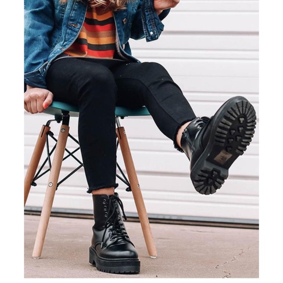 Black platform combat lug boots - Picture 8 of 8